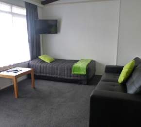 Loung area in Superior one bedroom unit